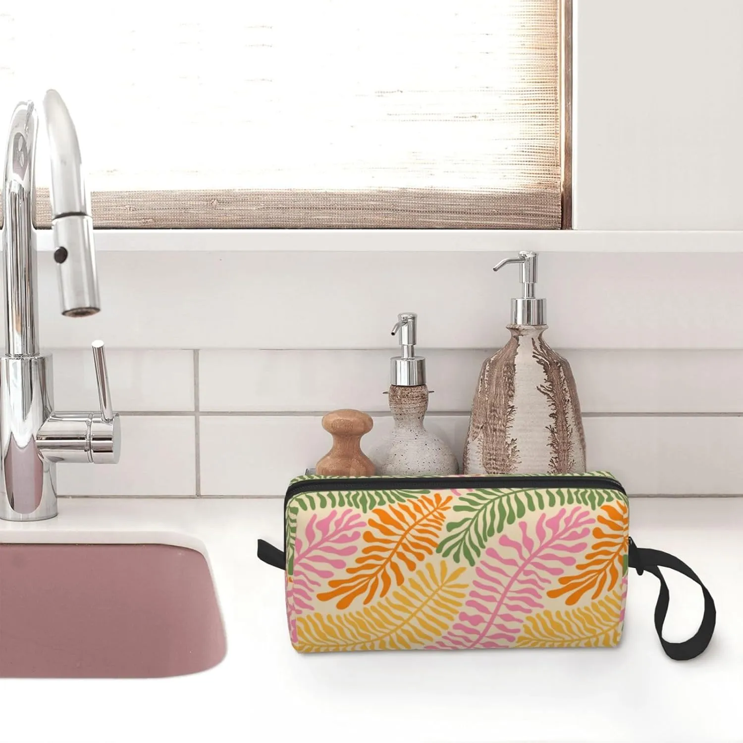 Aesthetic Retro Groovy Flower Makeup Bag Organizer Small Cosmetic Bags Portable Travel Toiletry Bag With Handle Simple Accessories Storage Zipper Pouch For Women Girl