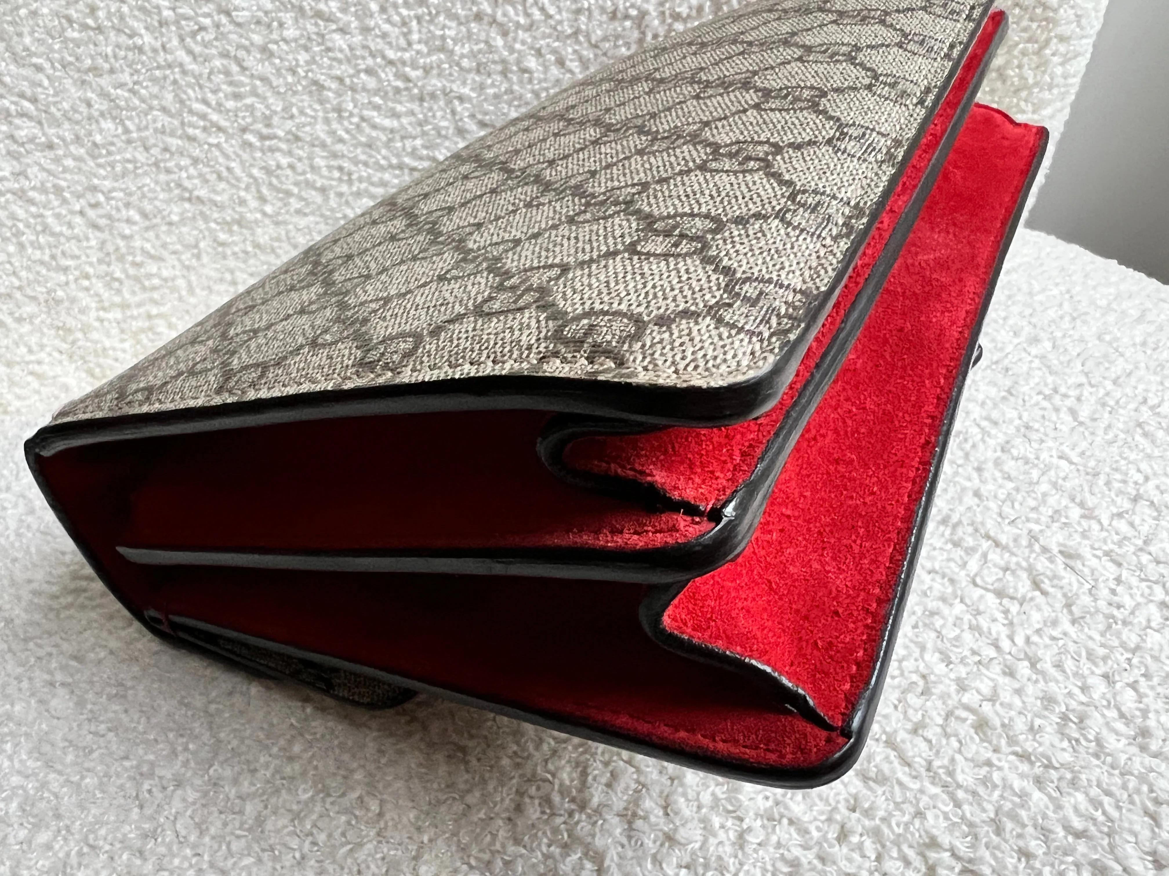 Gucci Dionysus GG Supreme Small Shoulder Bag (RRP £2,220)