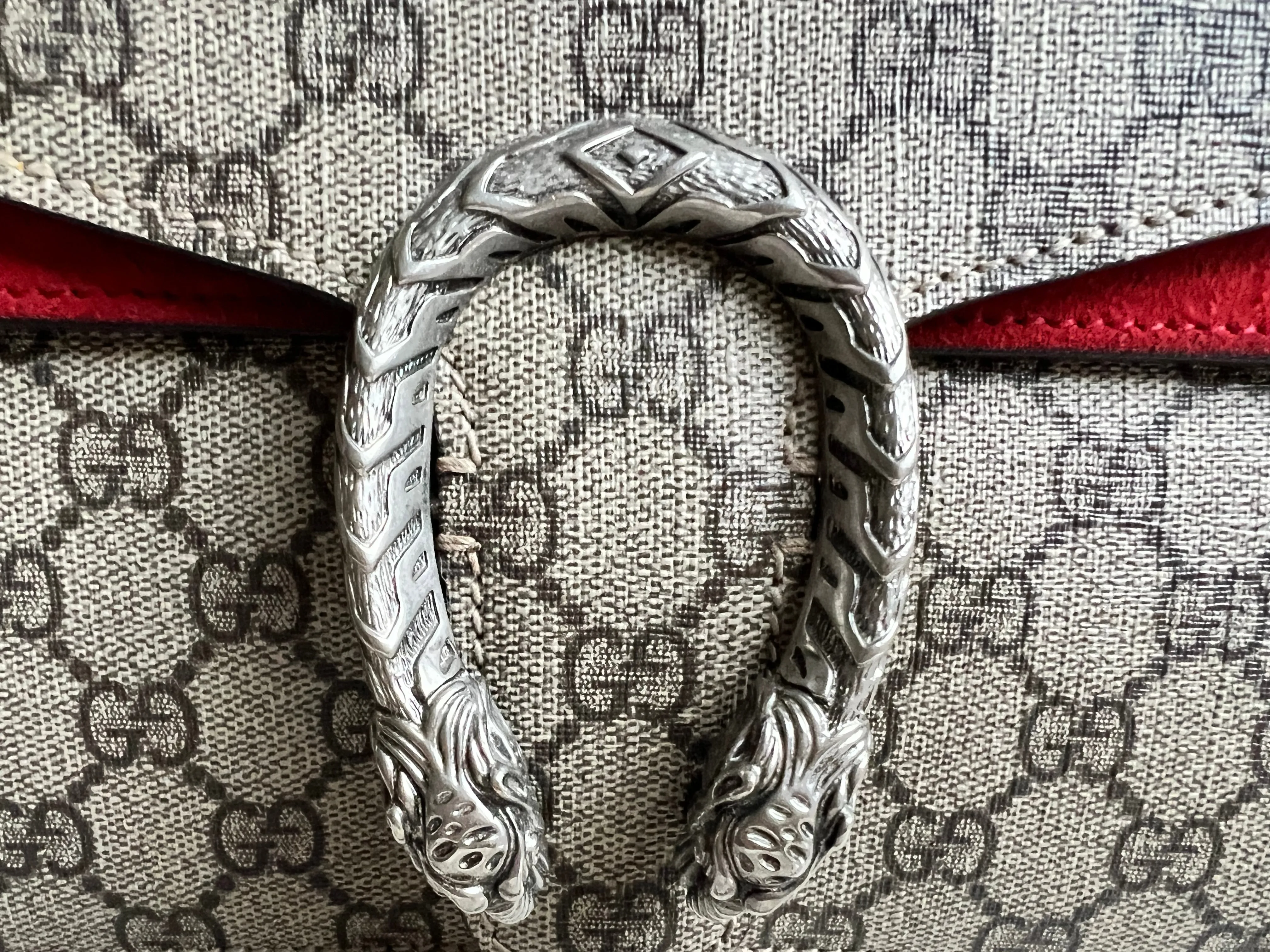 Gucci Dionysus GG Supreme Small Shoulder Bag (RRP £2,220)