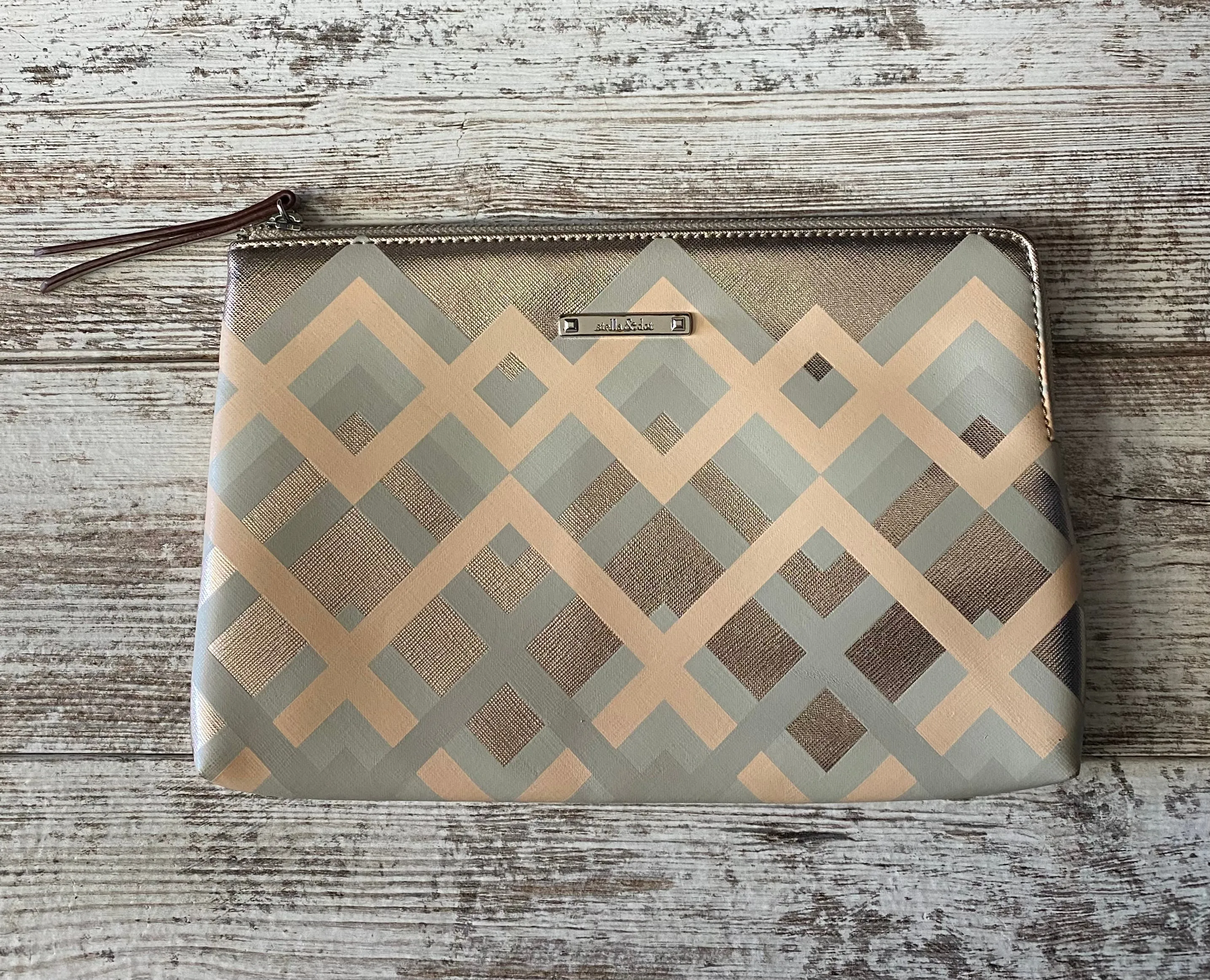 Stella & Dot Chevron Clutch